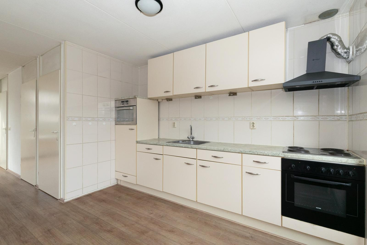 Tussenwoning te koop: Mantingestraat 35, Tilburg