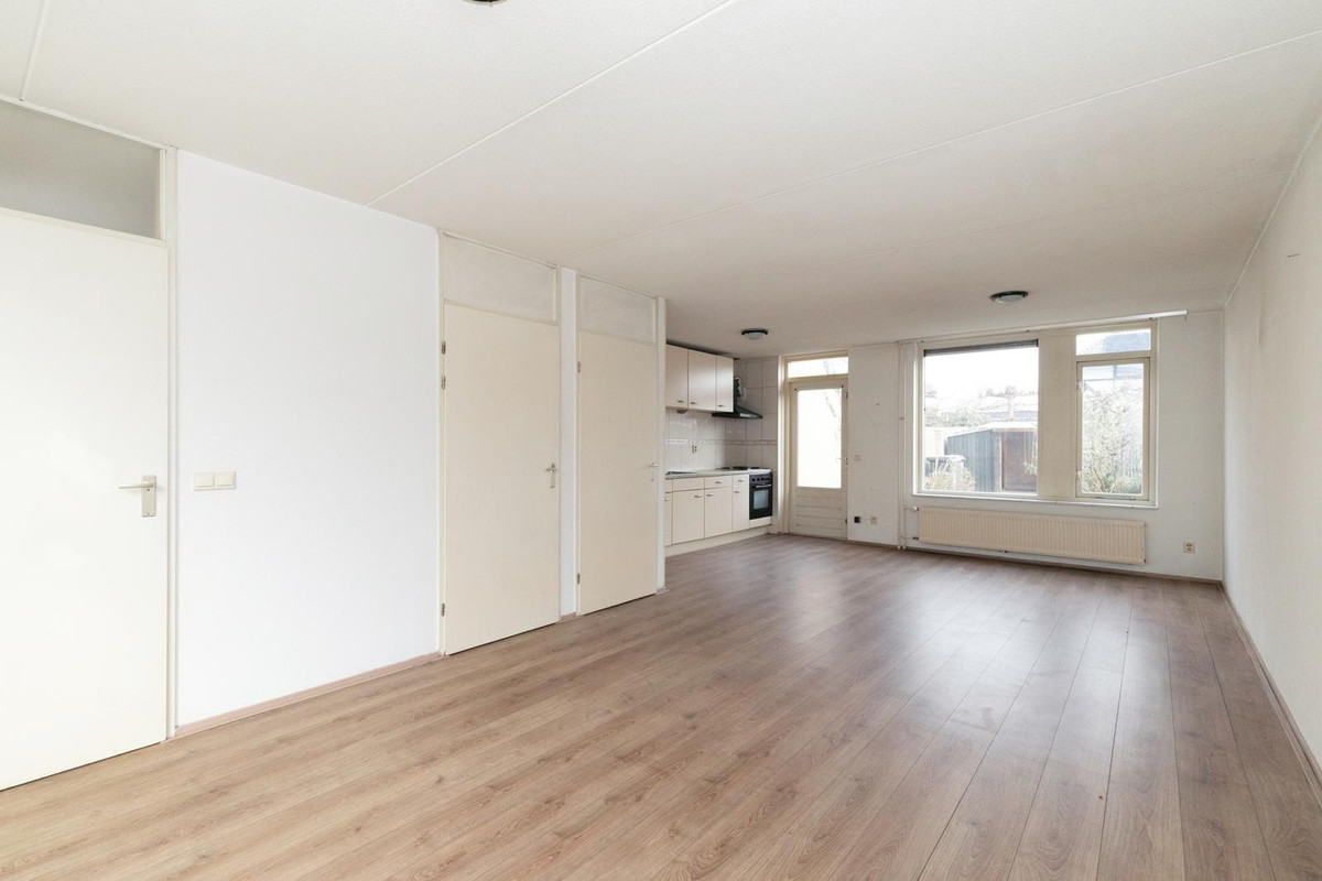 Tussenwoning te koop: Mantingestraat 35, Tilburg