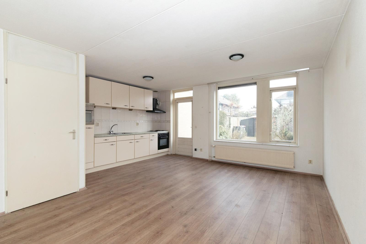 Tussenwoning te koop: Mantingestraat 35, Tilburg
