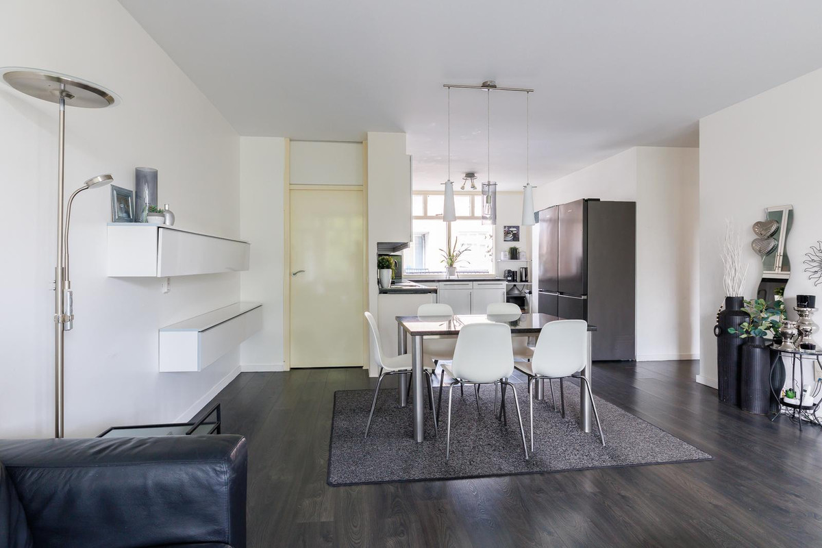 Appartement te koop: Zadelmakerstraat 33, Almere