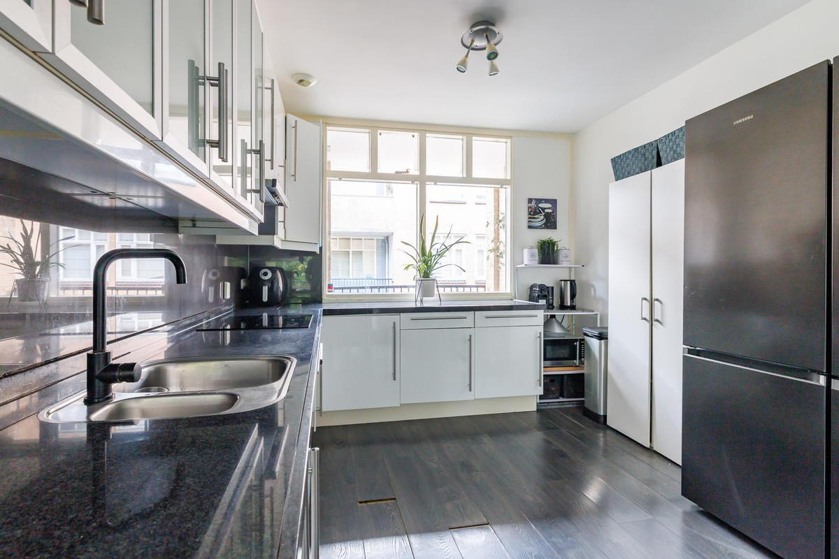Appartement te koop: Zadelmakerstraat 33, Almere