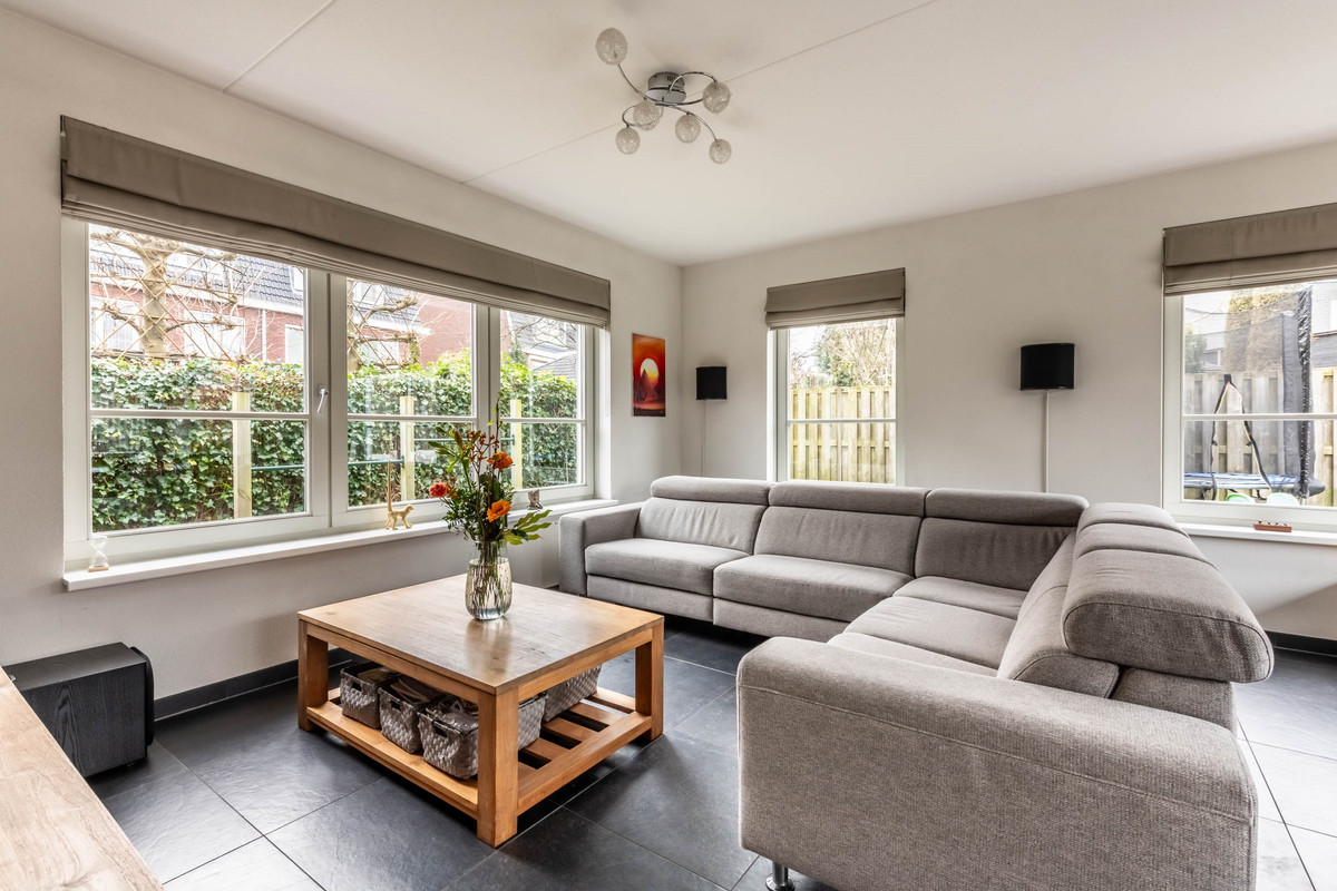 Vrijstaande woning te koop: Lisdoddestraat 98, Kudelstaart