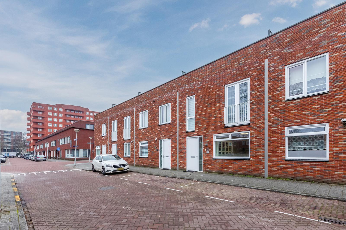 Tussenwoning te koop: Dudok de Withof 4, Amsterdam