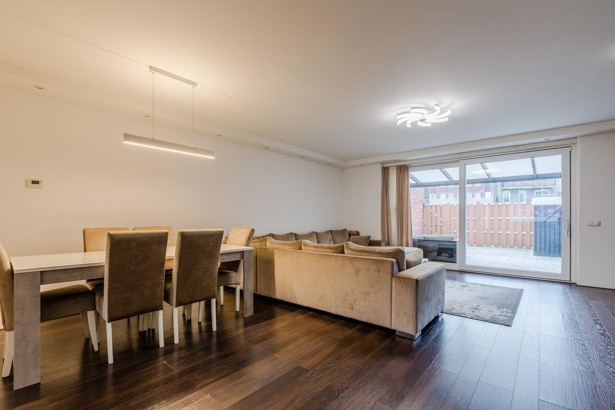 Tussenwoning te koop: Dudok de Withof 4, Amsterdam