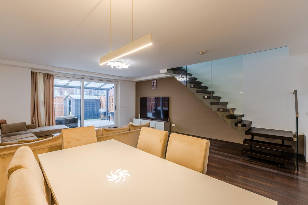 Tussenwoning te koop: Dudok de Withof 4, Amsterdam