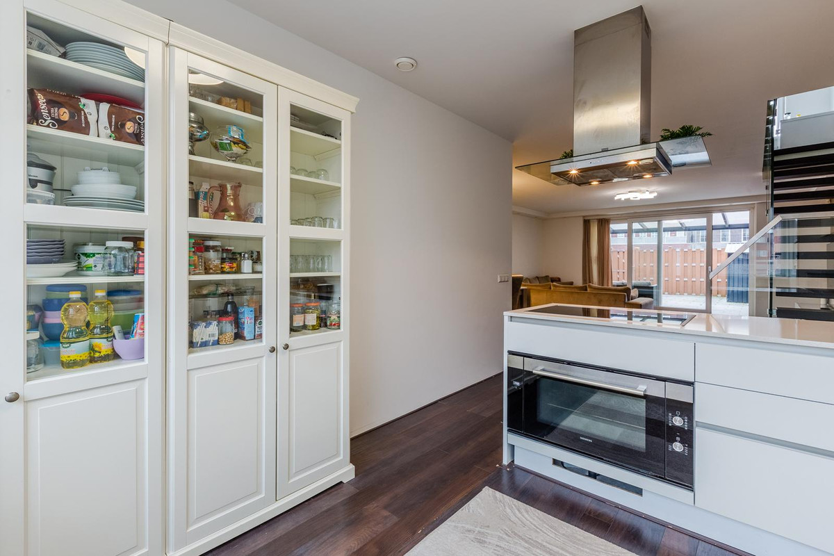 Tussenwoning te koop: Dudok de Withof 4, Amsterdam