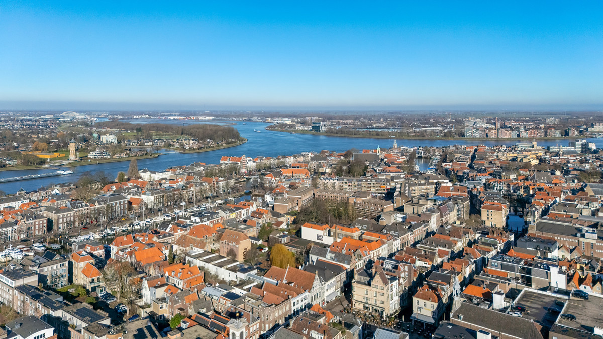 Tussenwoning te koop: Haringstraat 6, Dordrecht