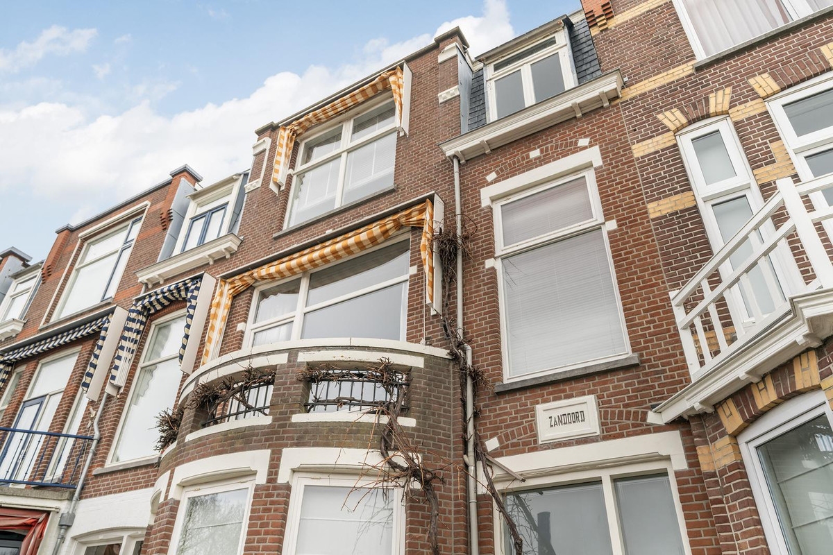 Tussenwoning te koop: Kranenburgweg 27, 'S-Gravenhage