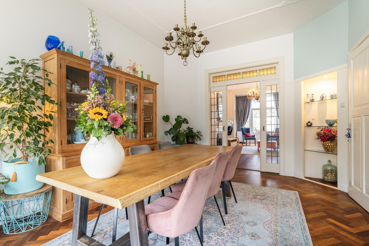 Tussenwoning te koop: Kranenburgweg 27, 'S-Gravenhage