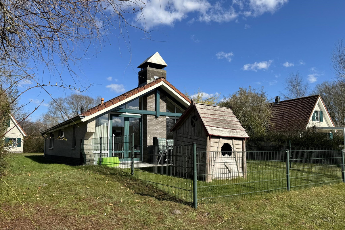Vrijstaande woning te koop: Sandurdreef 5-407, Emmen
