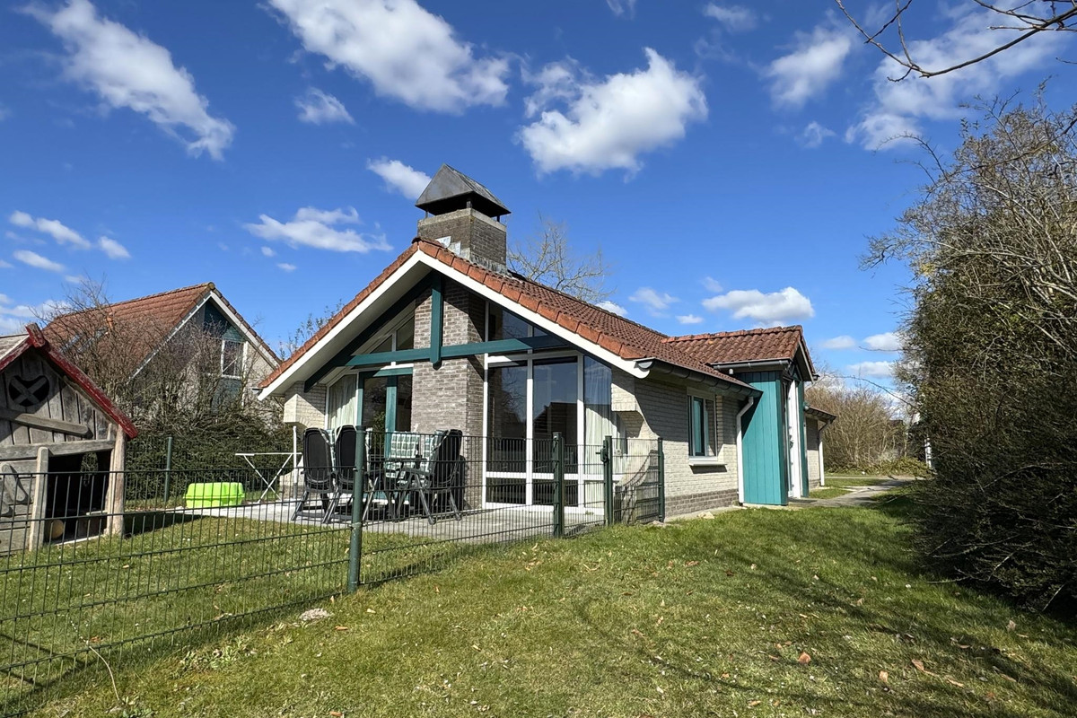 Vrijstaande woning te koop: Sandurdreef 5-407, Emmen