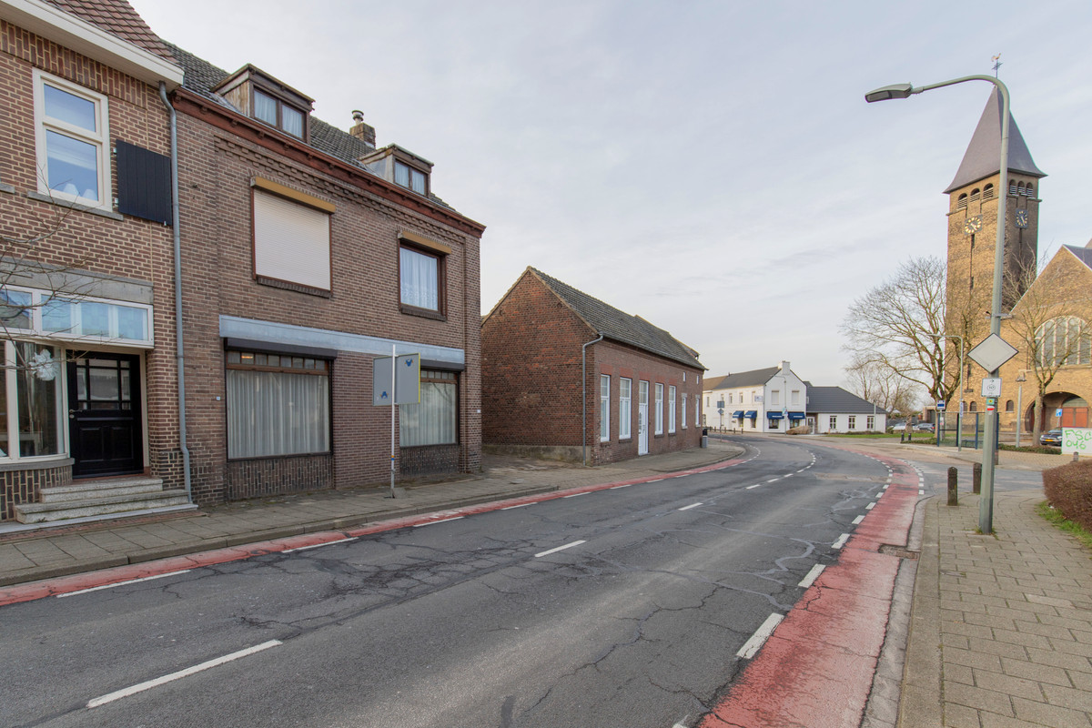 Tussenwoning te koop: Kerkweg 137, Puth