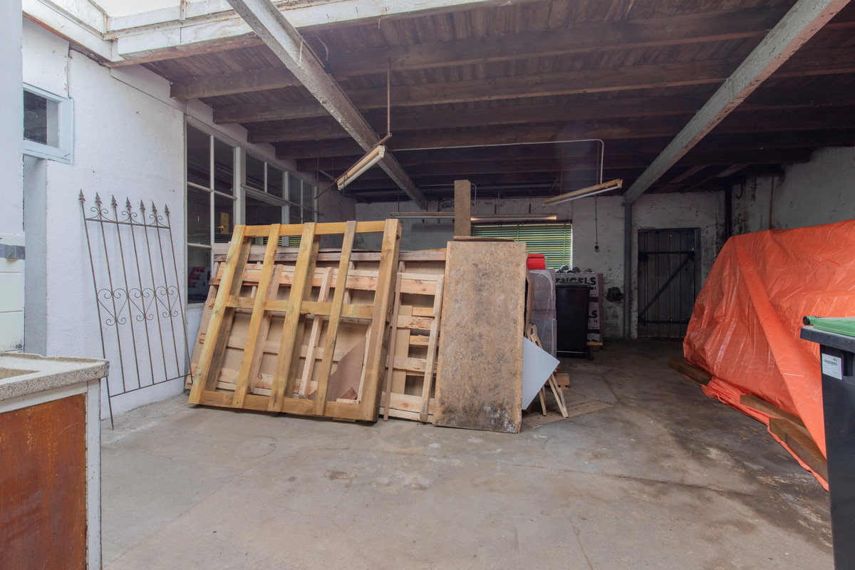 Tussenwoning te koop: Kerkweg 137, Puth