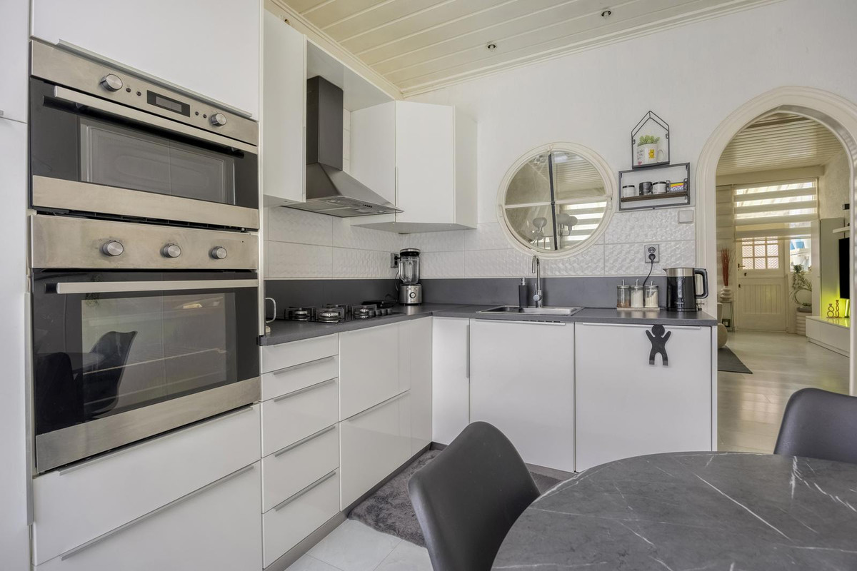 Tussenwoning te koop: Geervlietstraat 30, Rotterdam