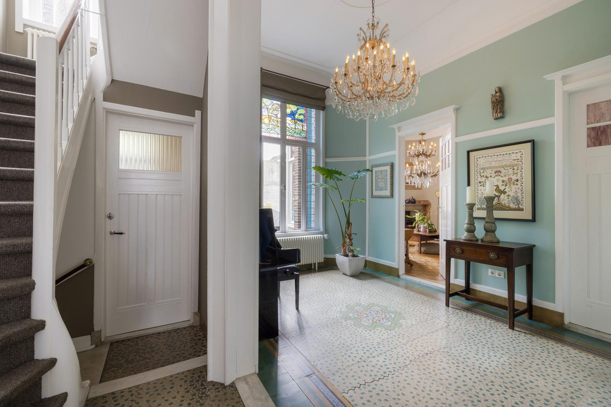 Tussenwoning te koop: Tuinstraat 112, Tilburg