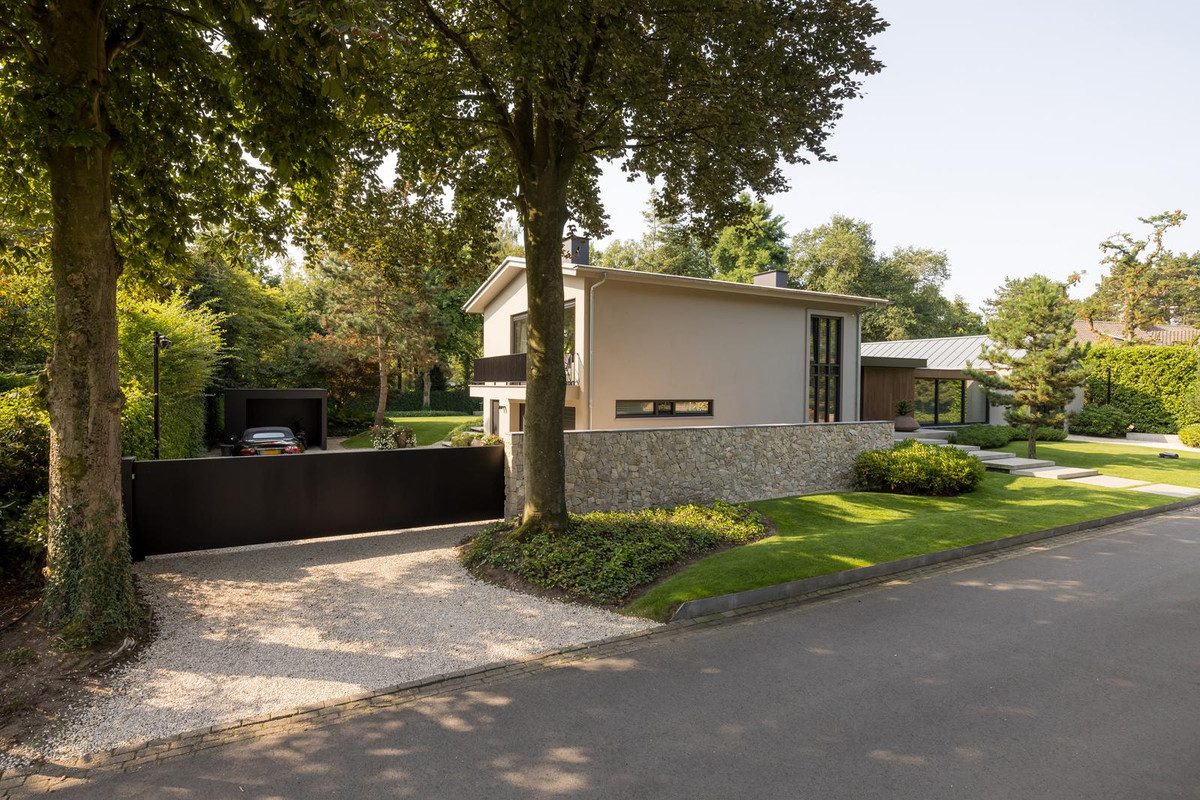 Vrijstaande woning te koop: van Hogendorplaan 13, Eindhoven