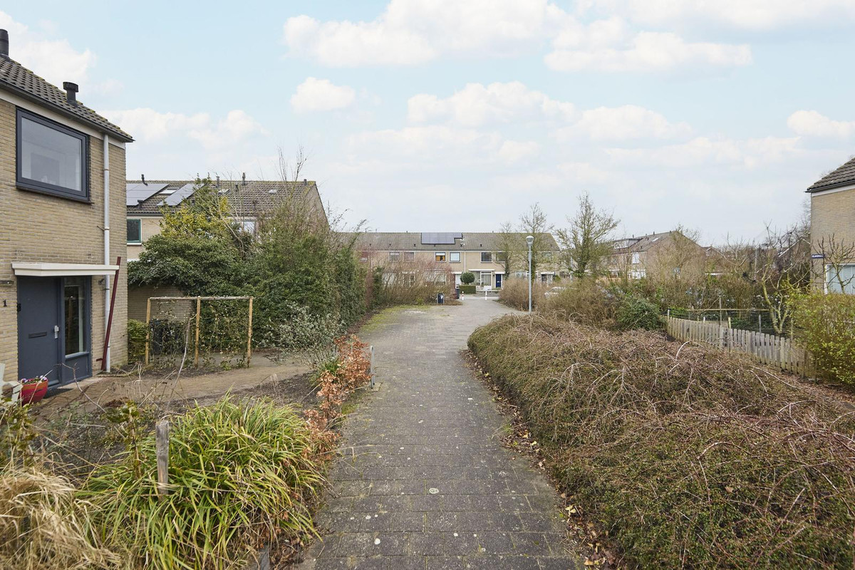 Hoekwoning te koop: Klaverveld 1, Nieuw-Vennep