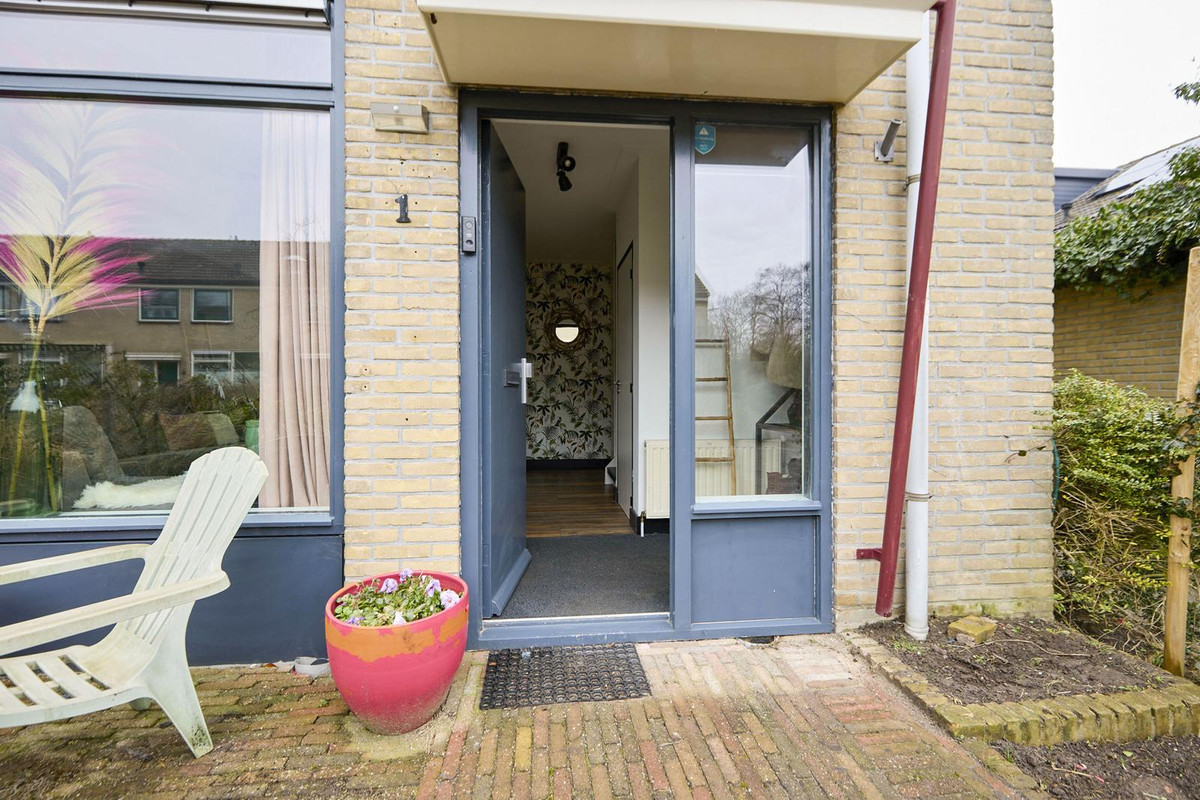 Hoekwoning te koop: Klaverveld 1, Nieuw-Vennep