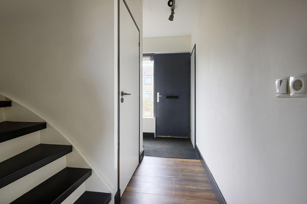 Hoekwoning te koop: Klaverveld 1, Nieuw-Vennep