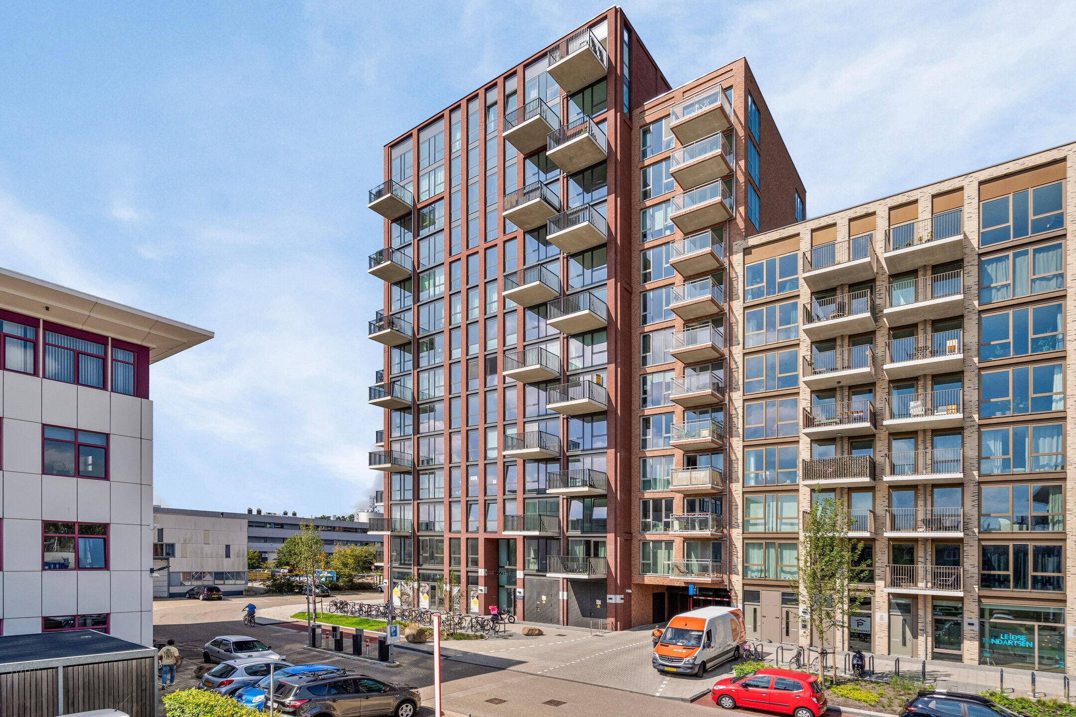 Perzikweg 82, Leiden