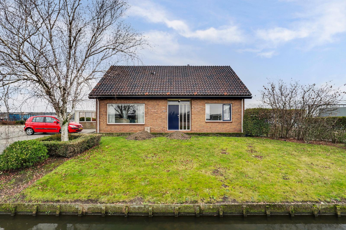Vrijstaande woning te koop: Lange Kruisweg 12, Maasdijk