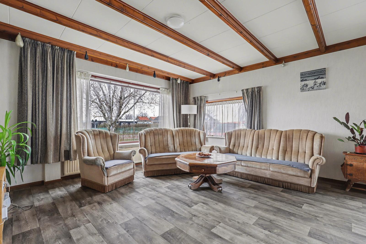 Vrijstaande woning te koop: Lange Kruisweg 12, Maasdijk