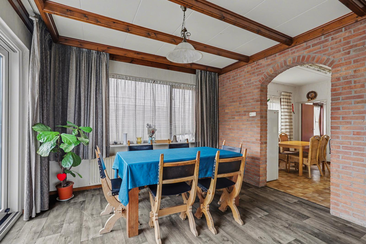 Vrijstaande woning te koop: Lange Kruisweg 12, Maasdijk