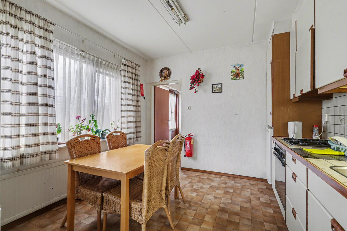 Vrijstaande woning te koop: Lange Kruisweg 12, Maasdijk
