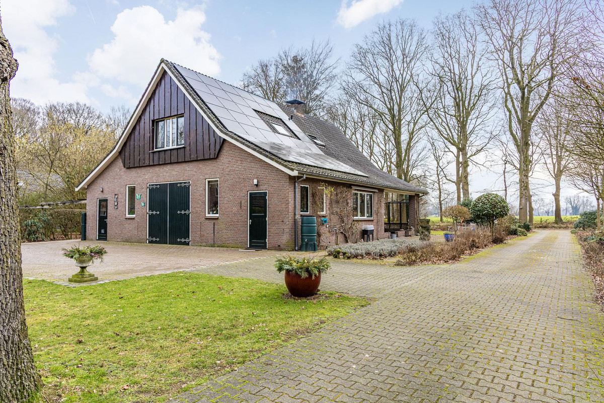 Vrijstaande woning te koop: Polhaarweg 7, Neede