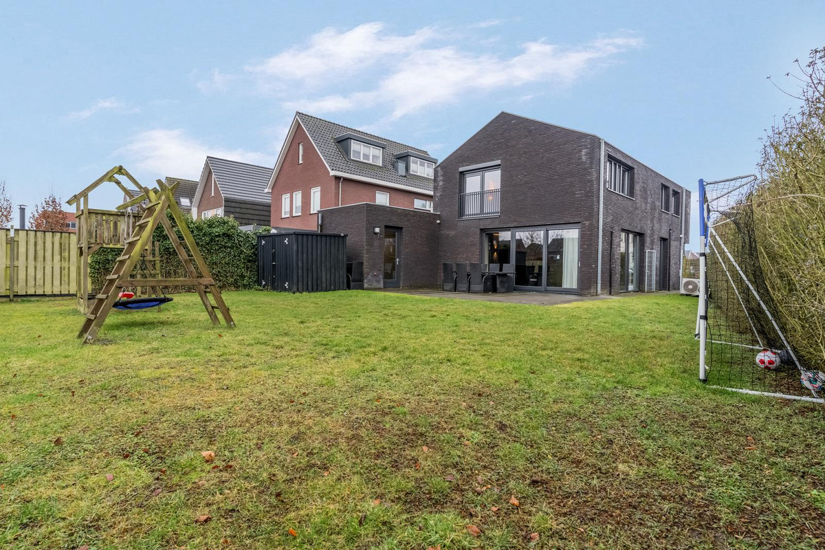 Vrijstaande woning te koop: Staatsspoor 53, Arnhem