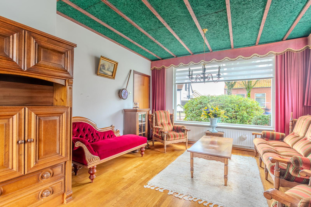 Vrijstaande woning te koop: Dorpsstraat 14, Woensdrecht