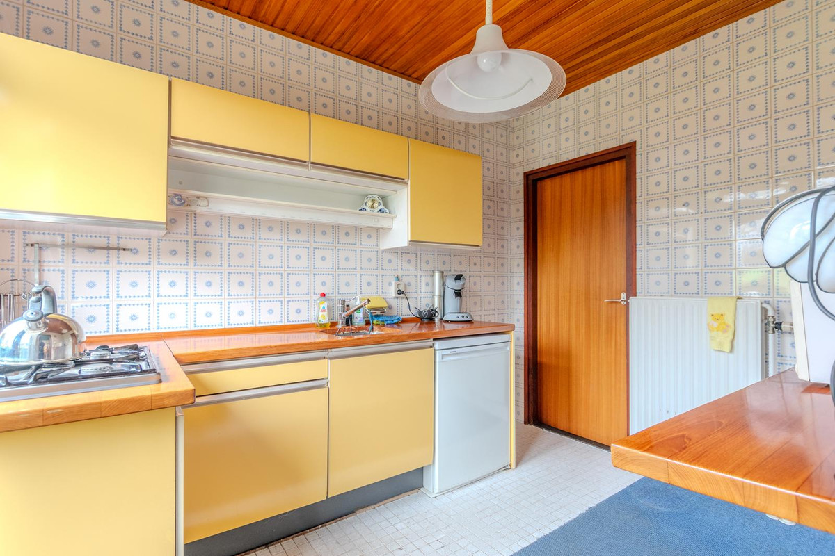 Vrijstaande woning te koop: Dorpsstraat 14, Woensdrecht