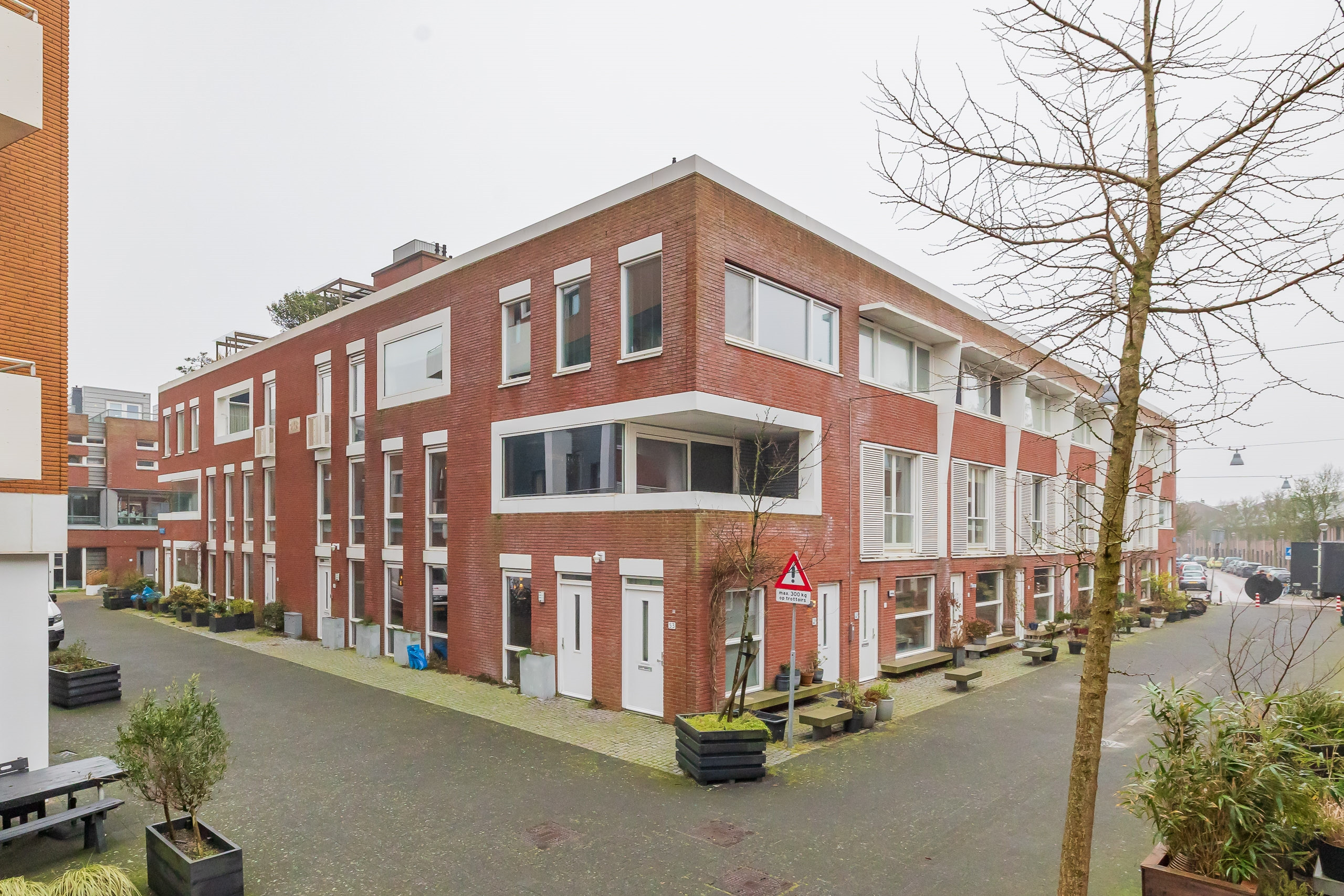 Eengezinswoning aan Fanny Blankers-Koenplein 52, 2031VW Haarlem