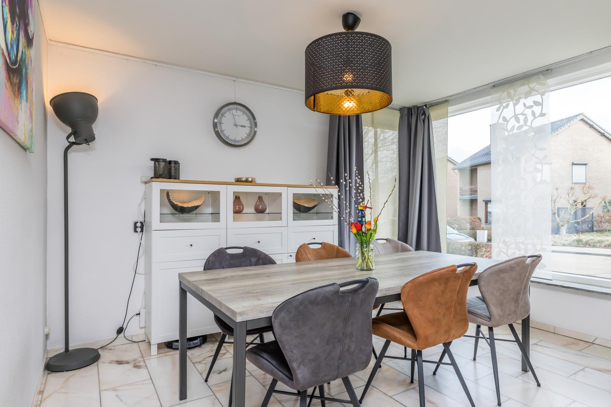 Vrijstaande woning te koop: Meybrug 15, Brunssum