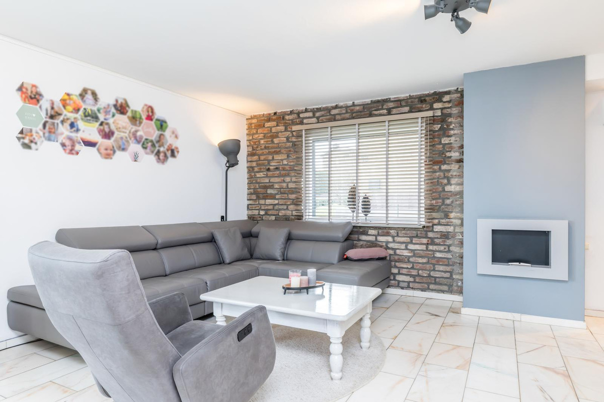 Vrijstaande woning te koop: Meybrug 15, Brunssum
