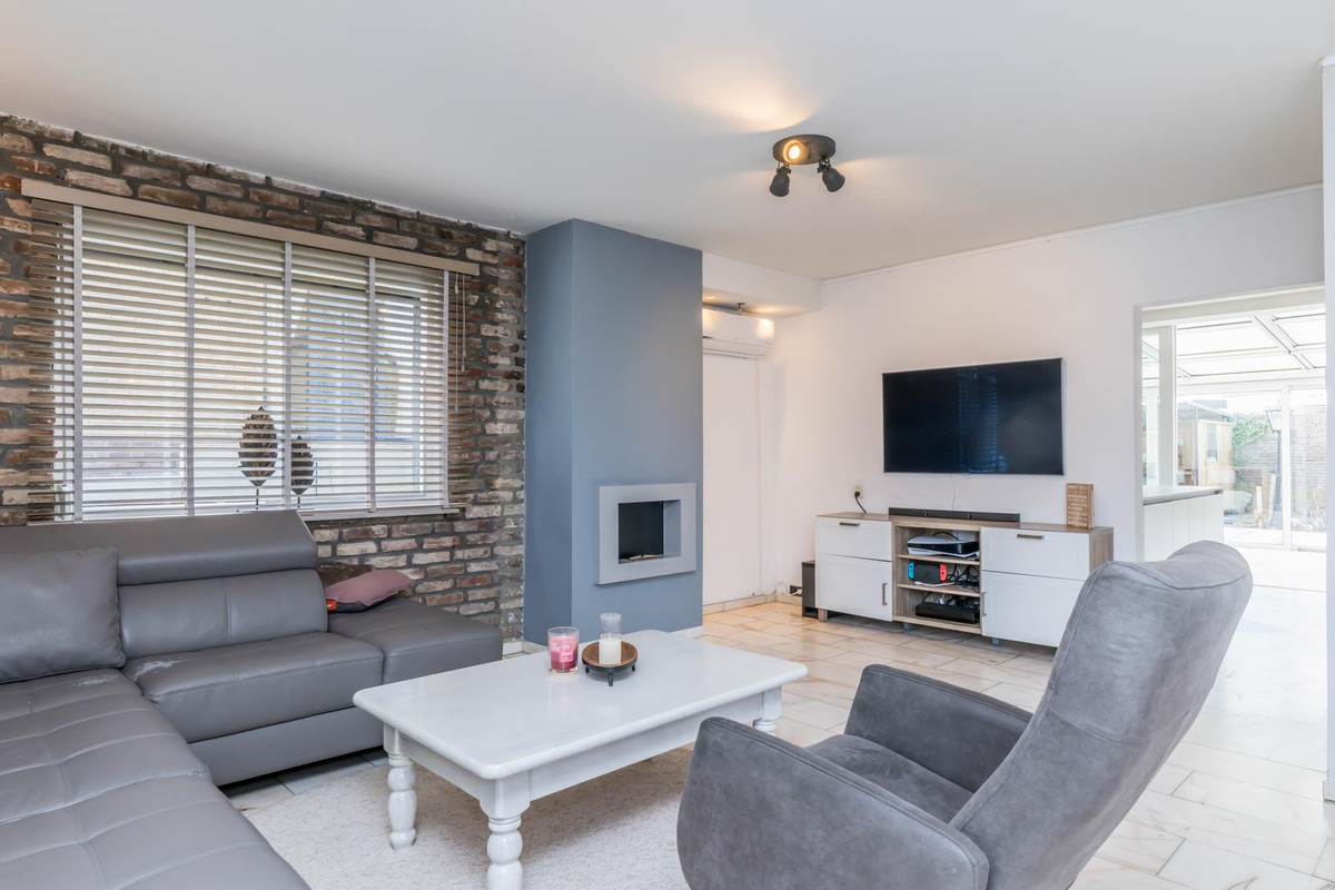 Vrijstaande woning te koop: Meybrug 15, Brunssum