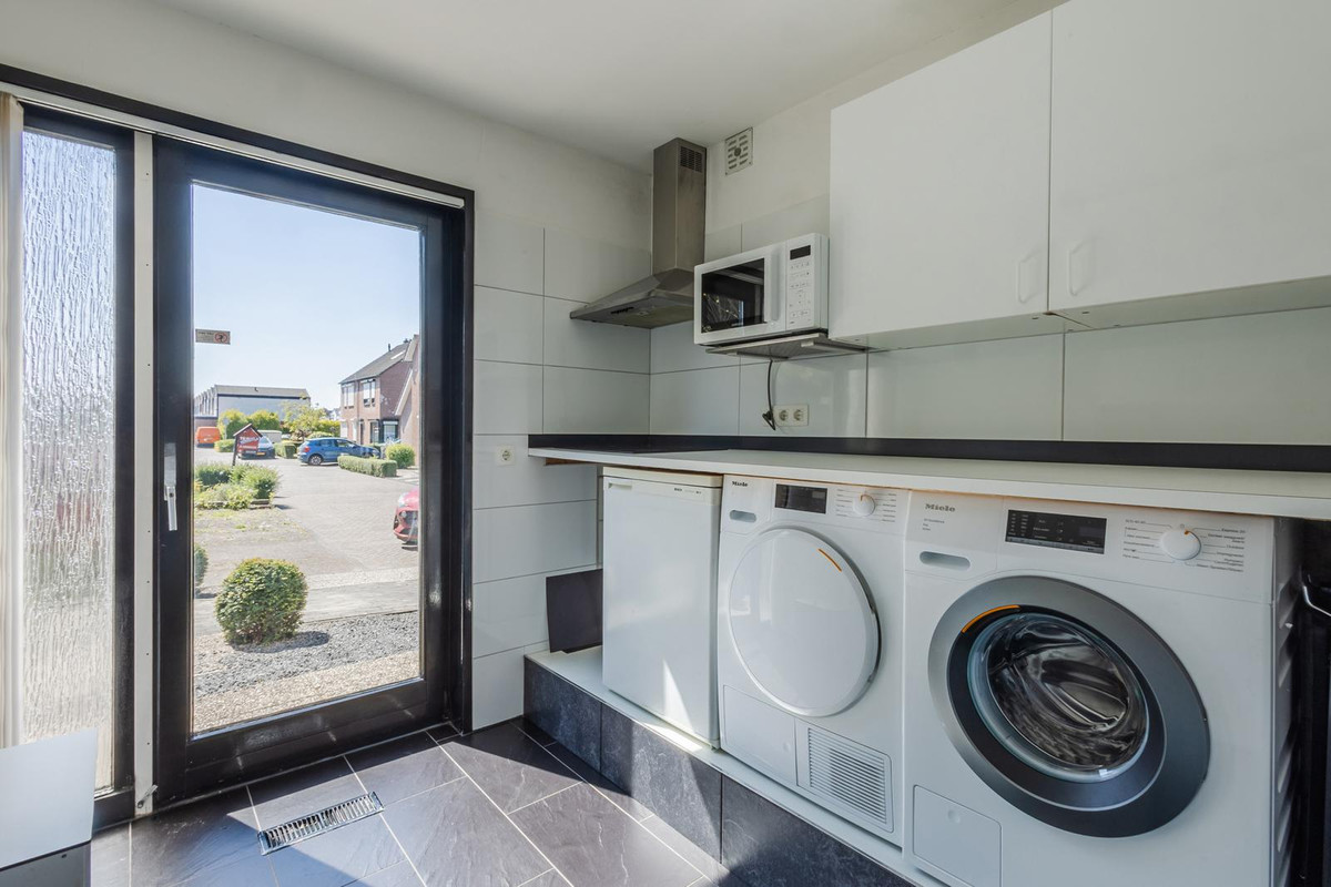 Vrijstaande woning te koop: Dierick Boutsstraat 12, Axel
