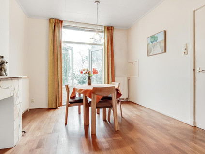 Middellaan 9