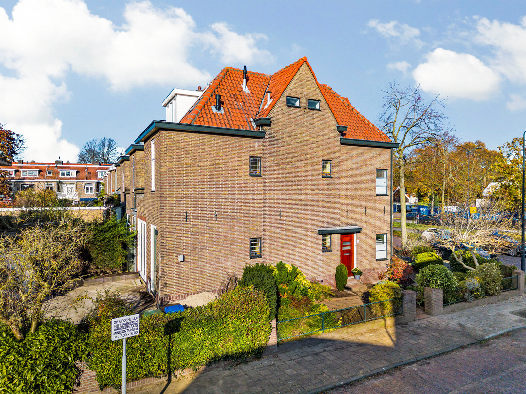Hoekwoning te koop: Bloemistenlaan 46, Leiden
