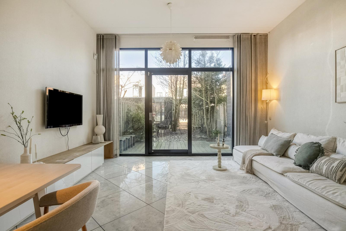 Tussenwoning te koop: Cornelis Zillesenlaan 7, Amsterdam