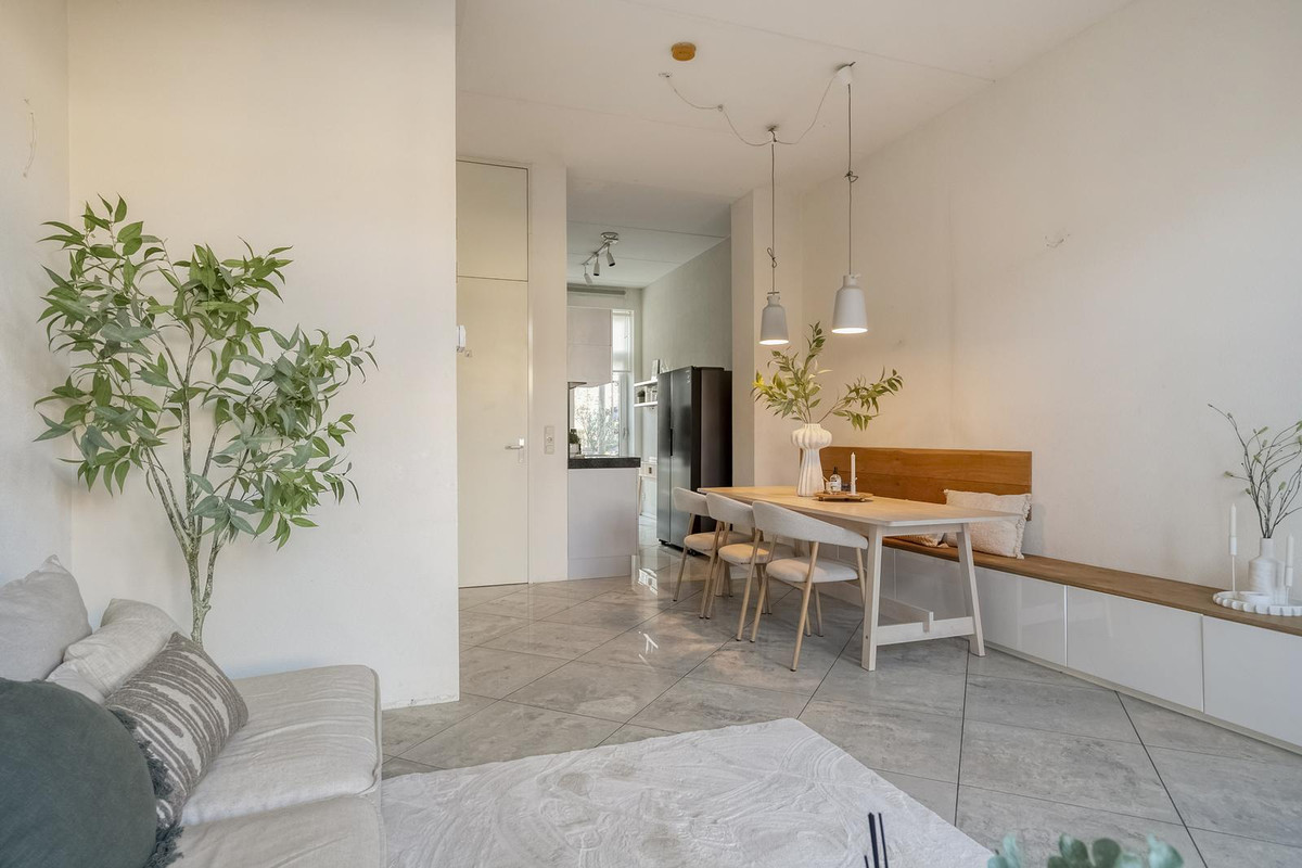 Tussenwoning te koop: Cornelis Zillesenlaan 7, Amsterdam