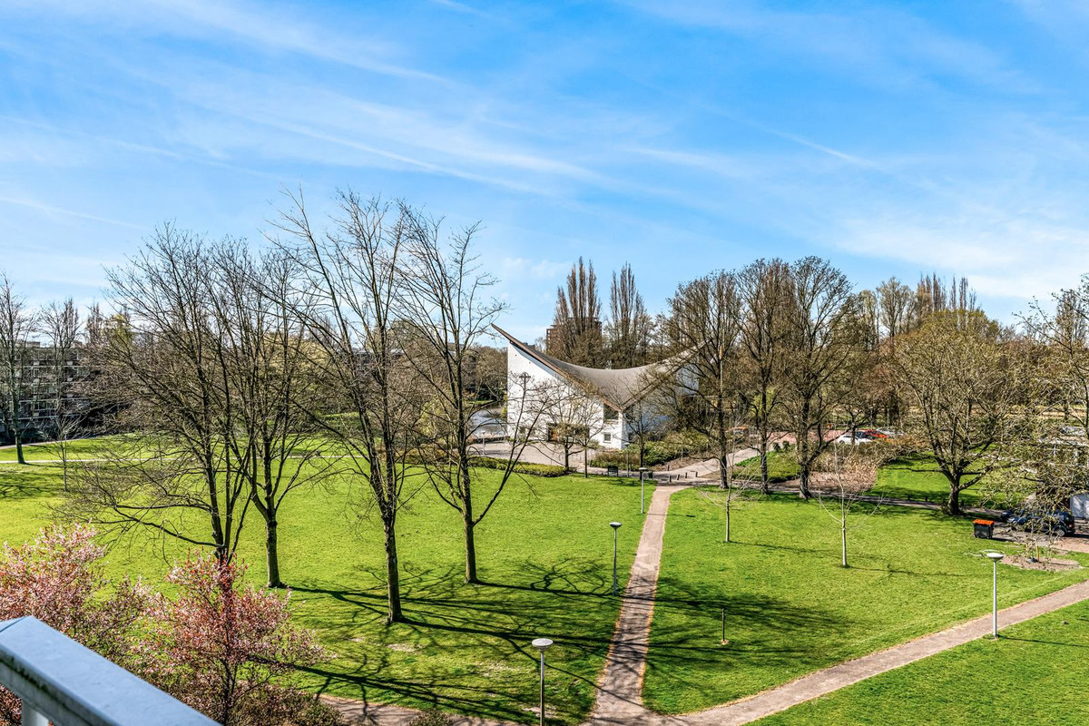 Appartement te koop: Maarten Lutherweg 215, Amstelveen