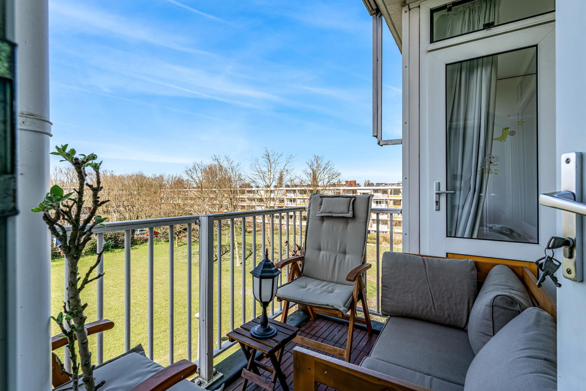 Appartement te koop: Maarten Lutherweg 215, Amstelveen