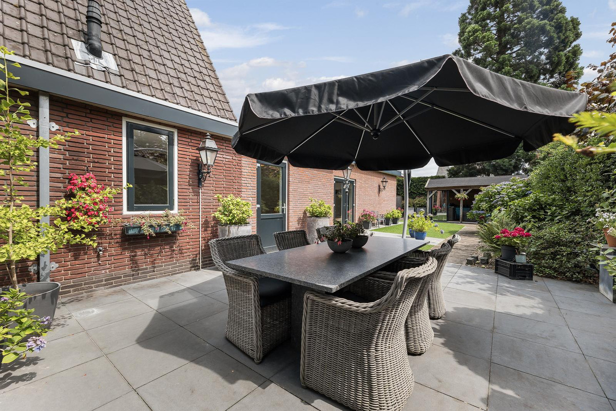 Twee-onder-één-kap te koop: Haaksbergerstraat 185, Enschede