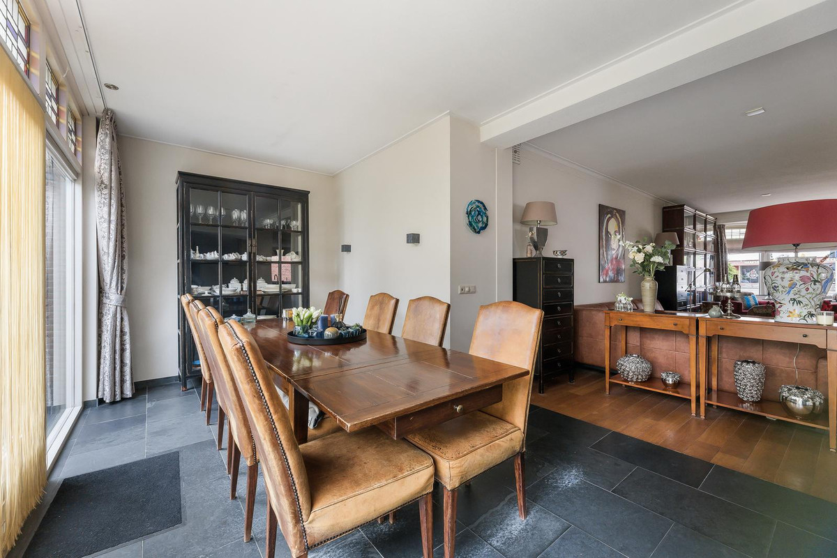 Twee-onder-één-kap te koop: Haaksbergerstraat 185, Enschede