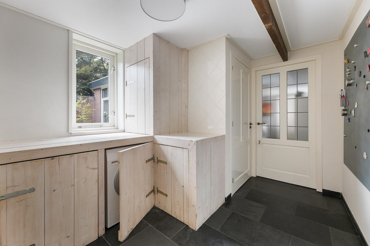 Twee-onder-één-kap te koop: Haaksbergerstraat 185, Enschede
