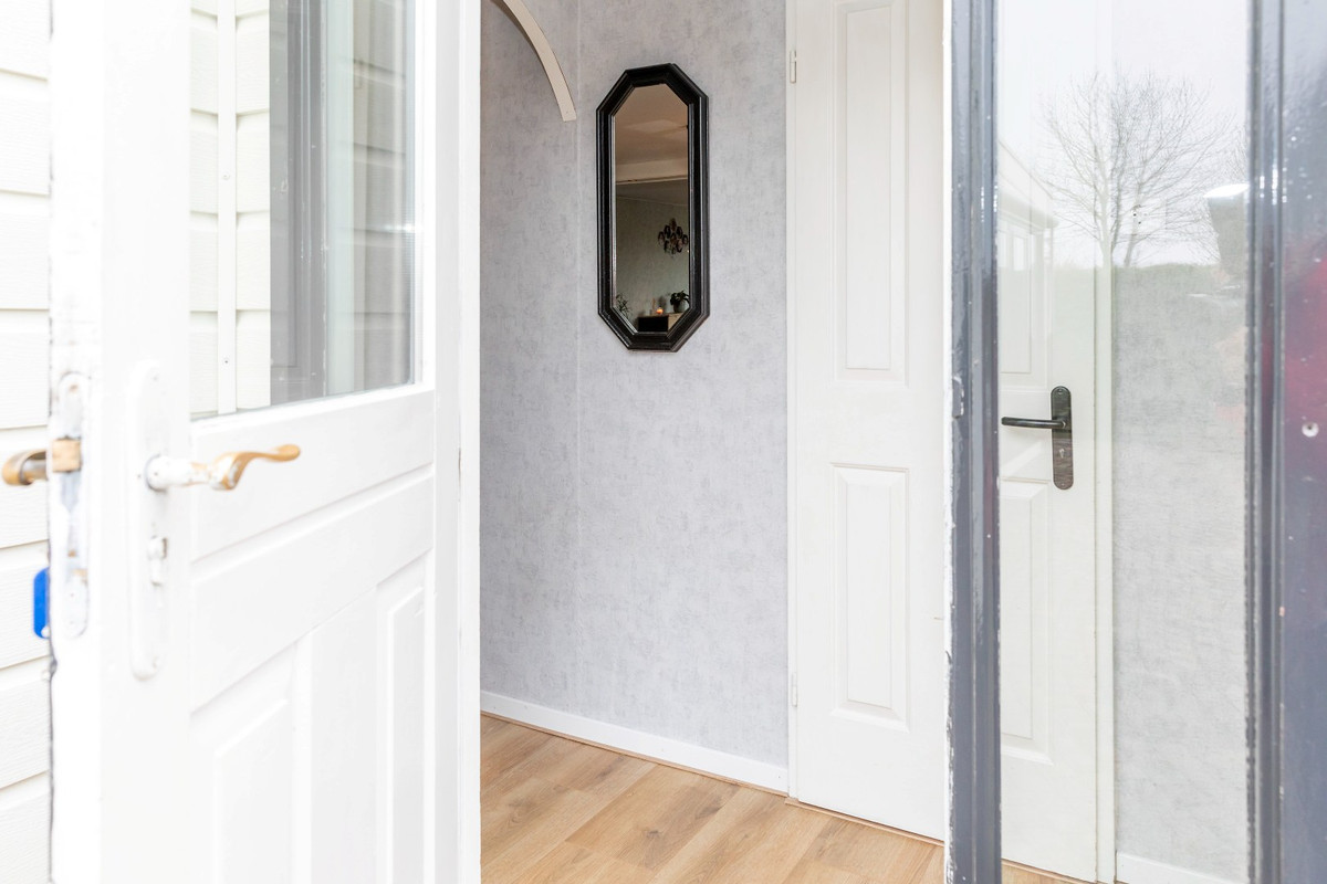 Vrijstaande woning te koop: Rijnbandijk 111-56, Maurik