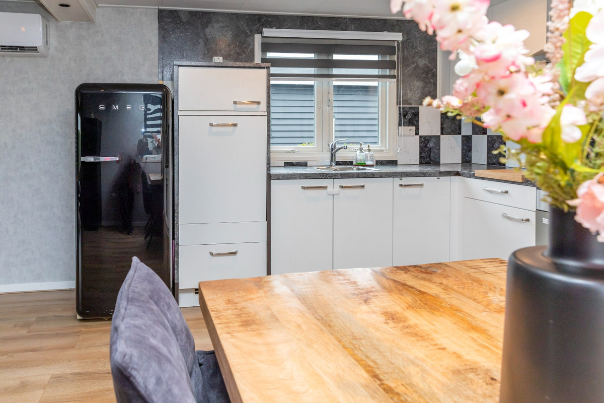 Vrijstaande woning te koop: Rijnbandijk 111-56, Maurik