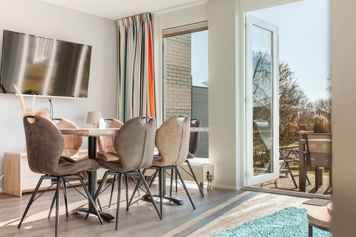 Twee-onder-één-kap te koop: Langezand 19, Makkum