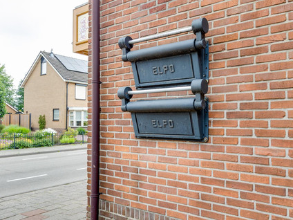 Dorpsstraat 13